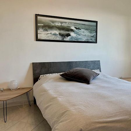Lmhouse Apartment Arma di Taggia Bagian luar foto